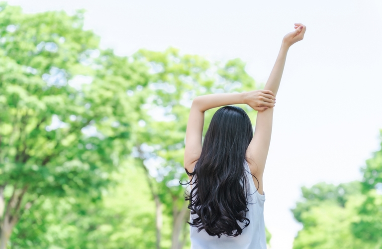 効果絶大！肩甲骨はがしですっきりストレッチ！｜神戸でストレッチならりらっくりん